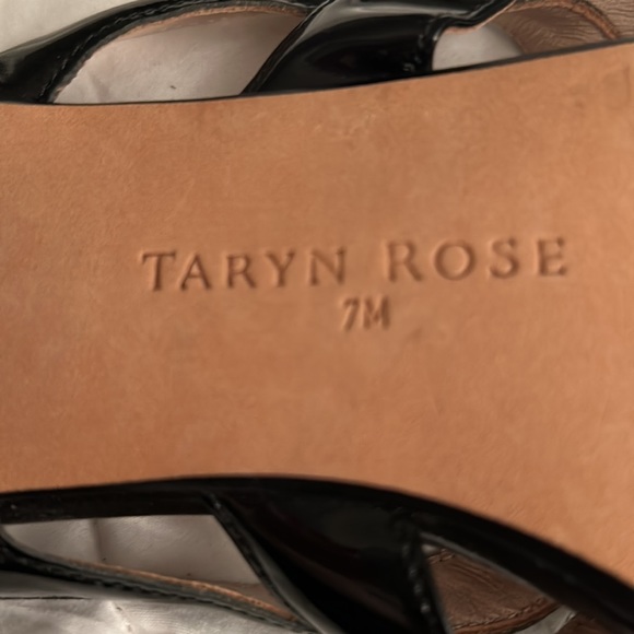 NWOT Taryn Rose Black Sandals, Sz 7 - Picture 6 of 7